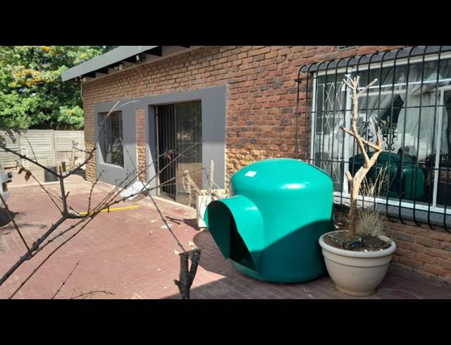 3 BEDROOM HOUSE FOR SALE IN BRACKENHURST